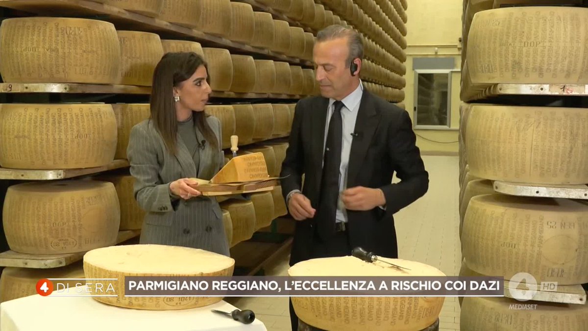 "Con i dazi di Trump al 35%, un chilo di Parmigiano Reggiano arriverà a costare 52€ negli Stati Uniti". Ne stiamo parlando ora a #4disera su #Rete4 con i nostri ospiti.