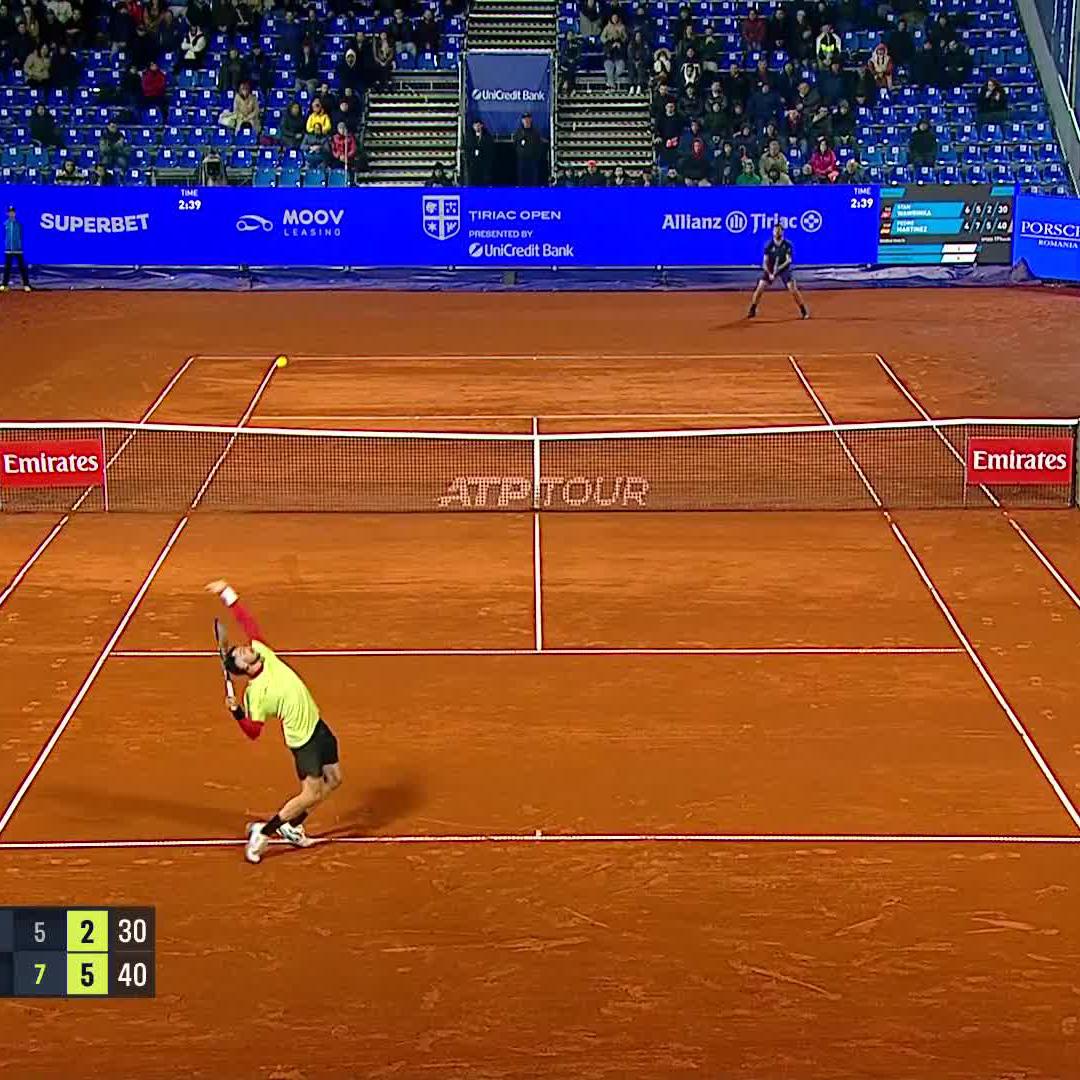 Into the quarter-finals 💪 Pedro Martínez battles past Wawrinka 4-6 7-5 6-2 #TiriacOpen