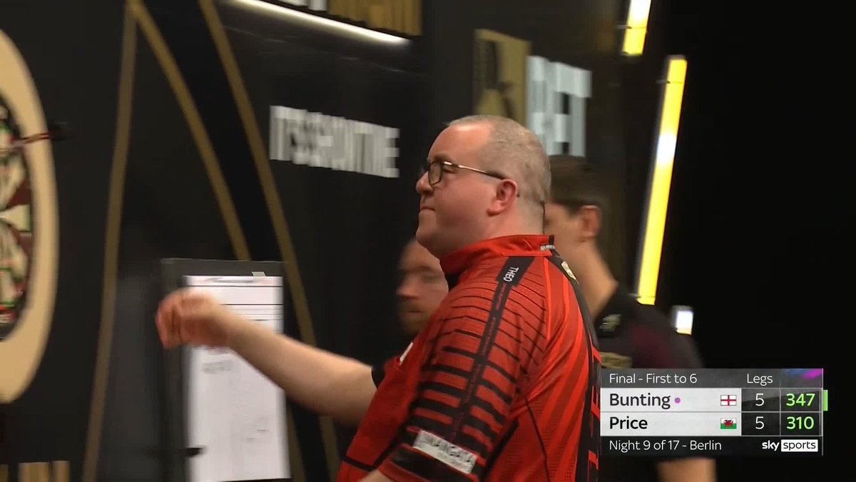 BUNTING WINS NIGHT NINE! 🏆 Stephen Bunting was winless for eight weeks, but has now won three games on the spin and beats Gerwyn Price in a last-leg decider to secure his first nightly win! 📺 #PLDarts