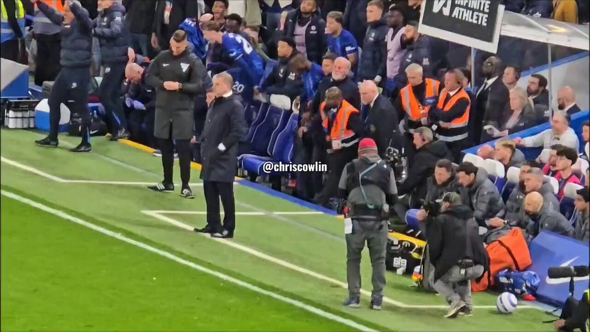 Ange hugging the halfway line at the end of the game: Chelsea 1-0 Tottenham. #COYS #THFC