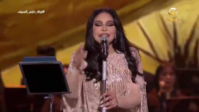 حبه سرابي سرية الغيم بالليل نسيم شوقه قال للشوق هيا #أحلام #ليلة_دايم_السيف #روتانا_خليجية