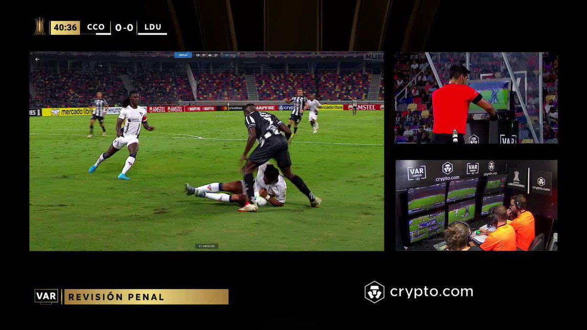 ⚠️🇦🇷 EL VAR REVISÓ ESTA JUGADA Y NO COBRÓ PENAL PARA CENTRAL CÓRDOBA EN SU DEBUT EN LA LIBERTADORES.