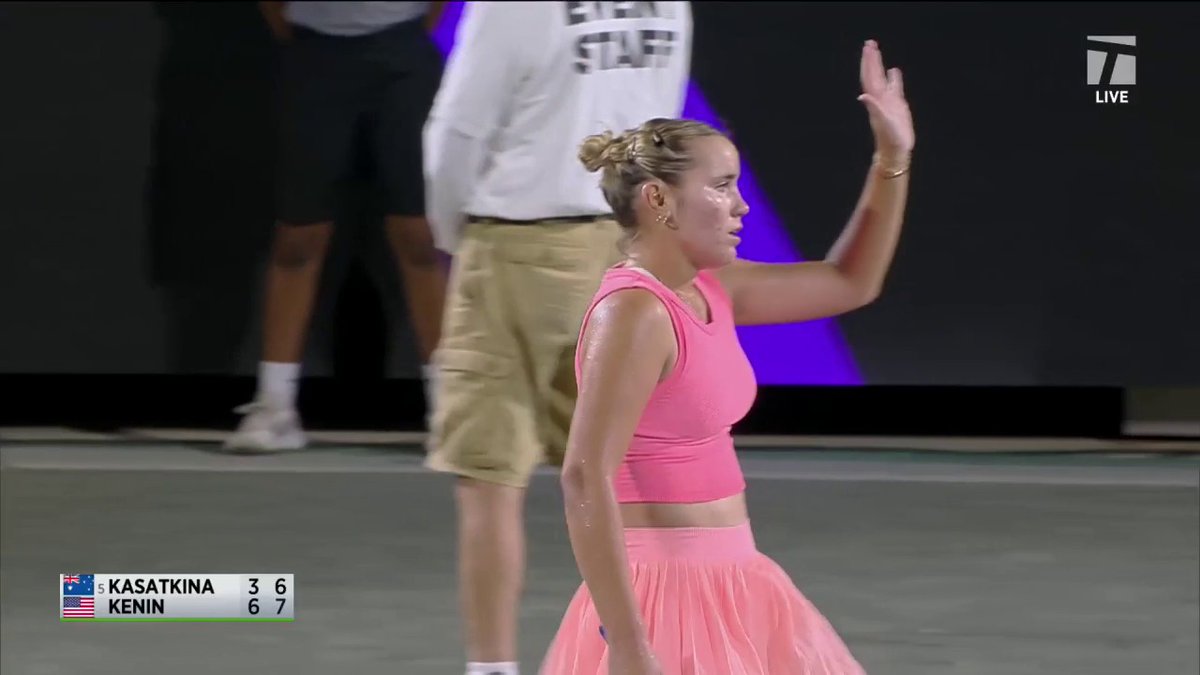 Sofia stays strong 💪 Kenin prevails vs Kasatkina in a rollercoaster round of 16 to reach the #CharlestonOpen QF