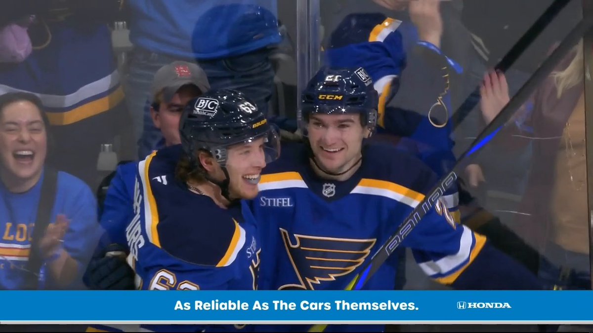 Jimmy Snuggerud collects his first NHL point with his dad in attendance! 💙