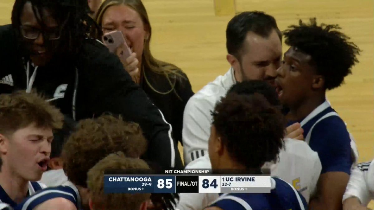 CHATTANOOGA SURVIVES 😱 An OT thriller in the NIT championship 🍿