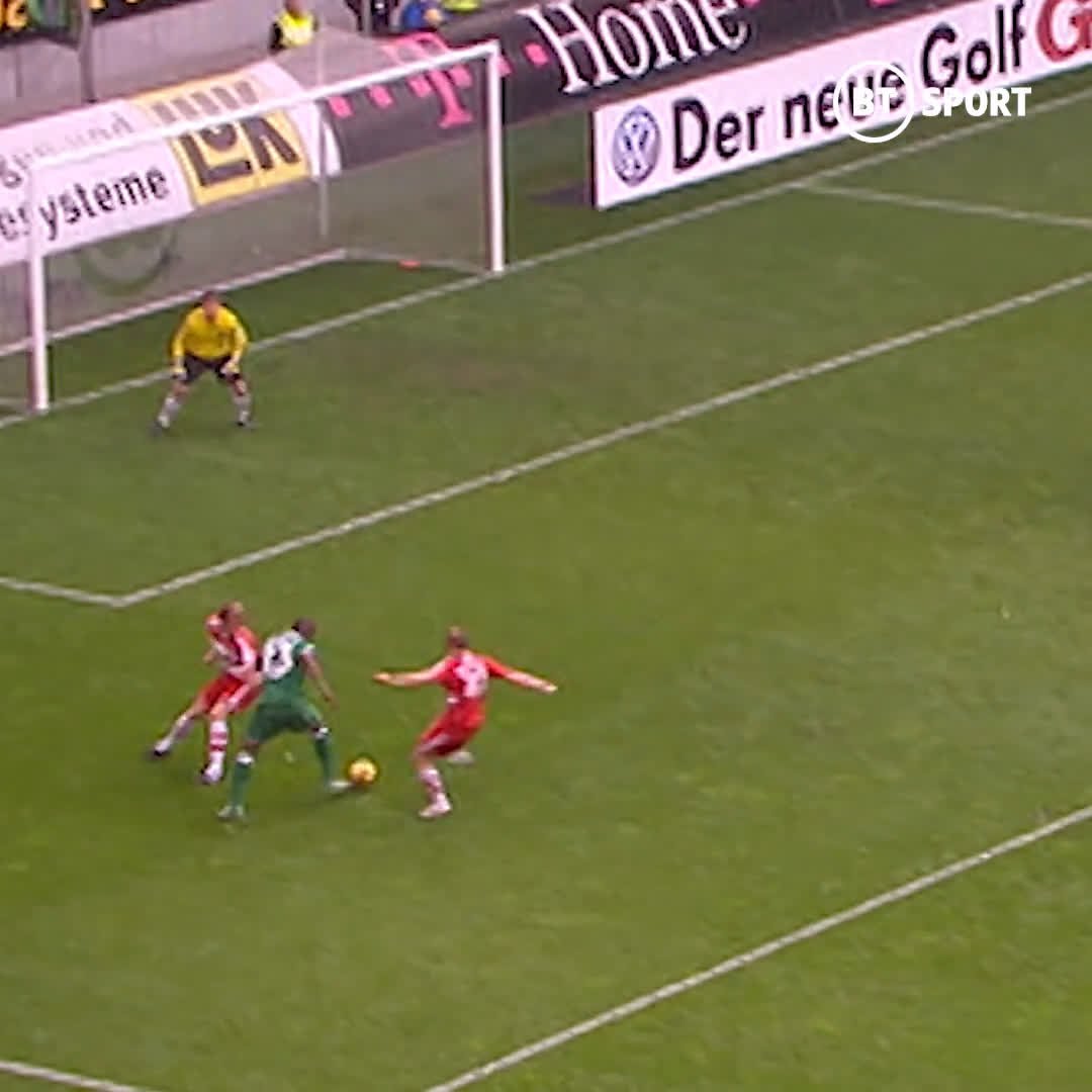 It’s 16 years since Grafite robbed Bayern’s defence of their dignity. That finish. So disrespectful.