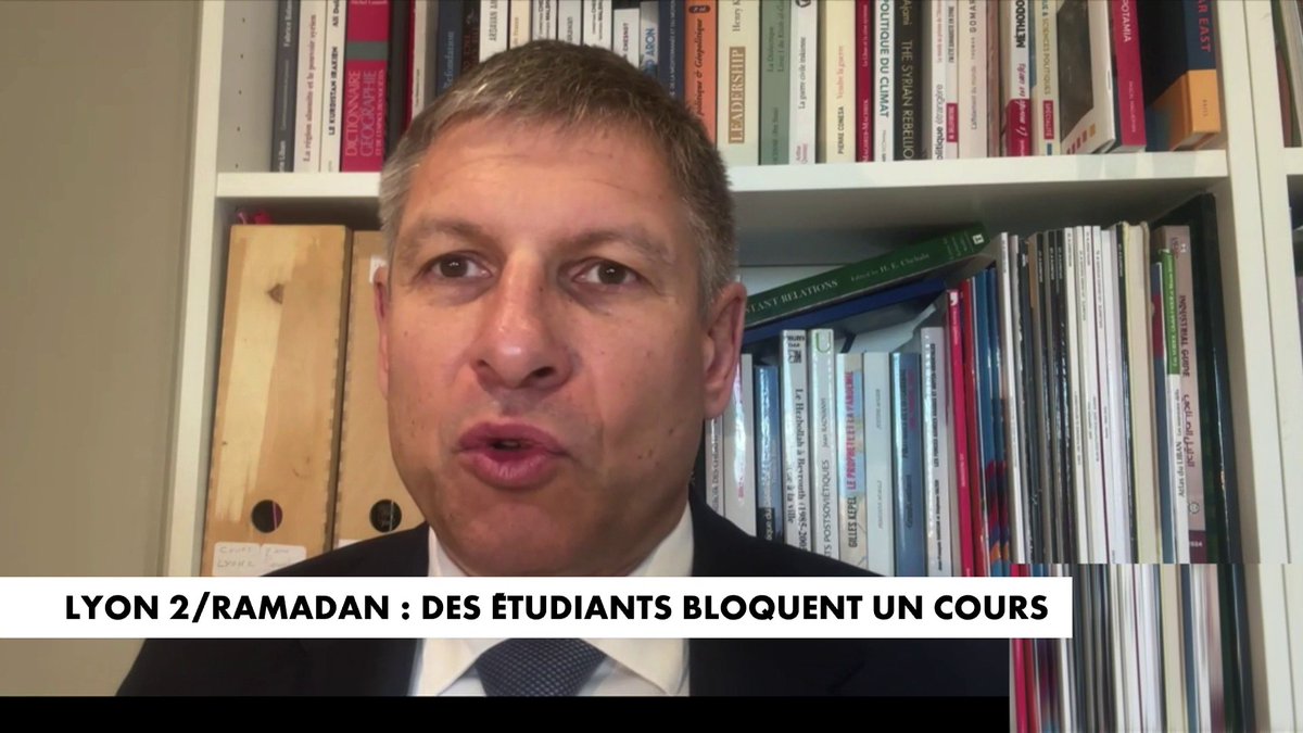 «Je me suis opposé à la rupture du jeûne à l'université», explique Fabrice Balanche, maître de conférences à l'Université Lyon 2, après l'interruption de l'un de ses cours par un groupe d'individus masqués, dans #HDPros