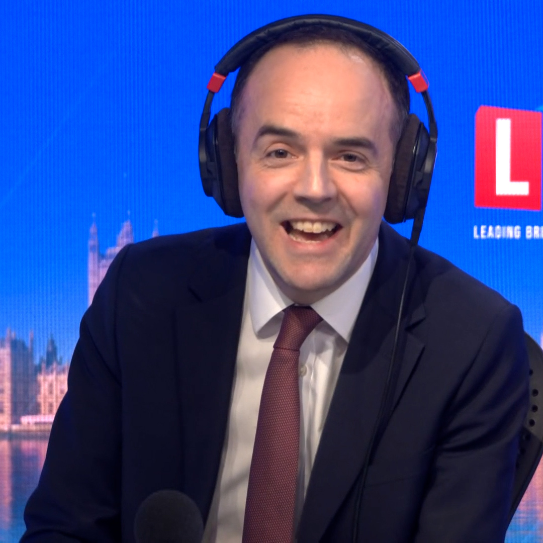 ‘Chlorinated chicken and hormone-treated beef will remain illegal in the UK.’ Questioned by Nick Ferrari, Minister James Murray puts the rumours to rest.