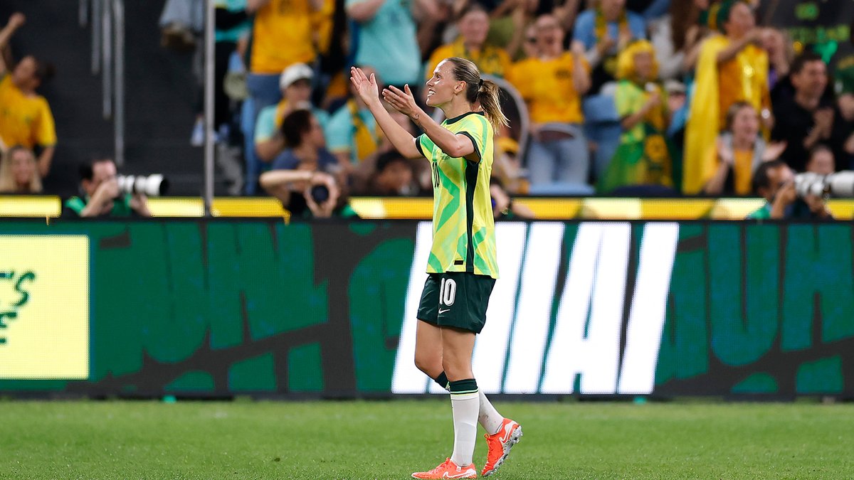 Foord's run ⚡️ EVE's cross ☄️ Back of the net. 🇦🇺 1-0 🇰🇷 #Matildas #AUSvKOR