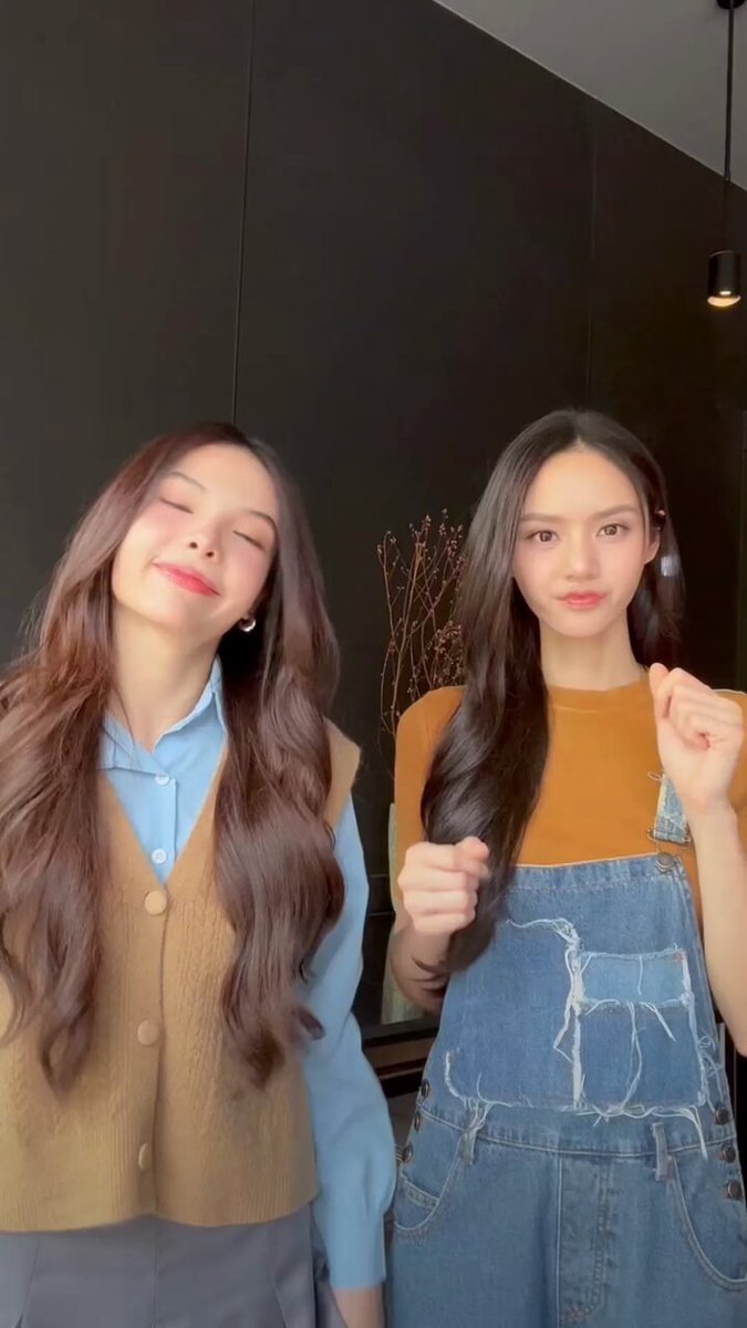 🐨ลูกหมี 🐰ซอนญ่า เริ่มเลย! Dance Challenge ก่อนใคร ลองจิ้มแผ่นเสียงเพลง #คู่จิ้น แล้วไปจิ้นกัน🫶🏻 💗MV OUTNOW! : SY🧡👩🏻‍🌾🌳🐰🥕🪣 LMlookmhee #LMSY #ลูกหมีซอนญ่า #IHateMonday #AlbumWeekDay #WhiteMusicRecord #GMMMusic