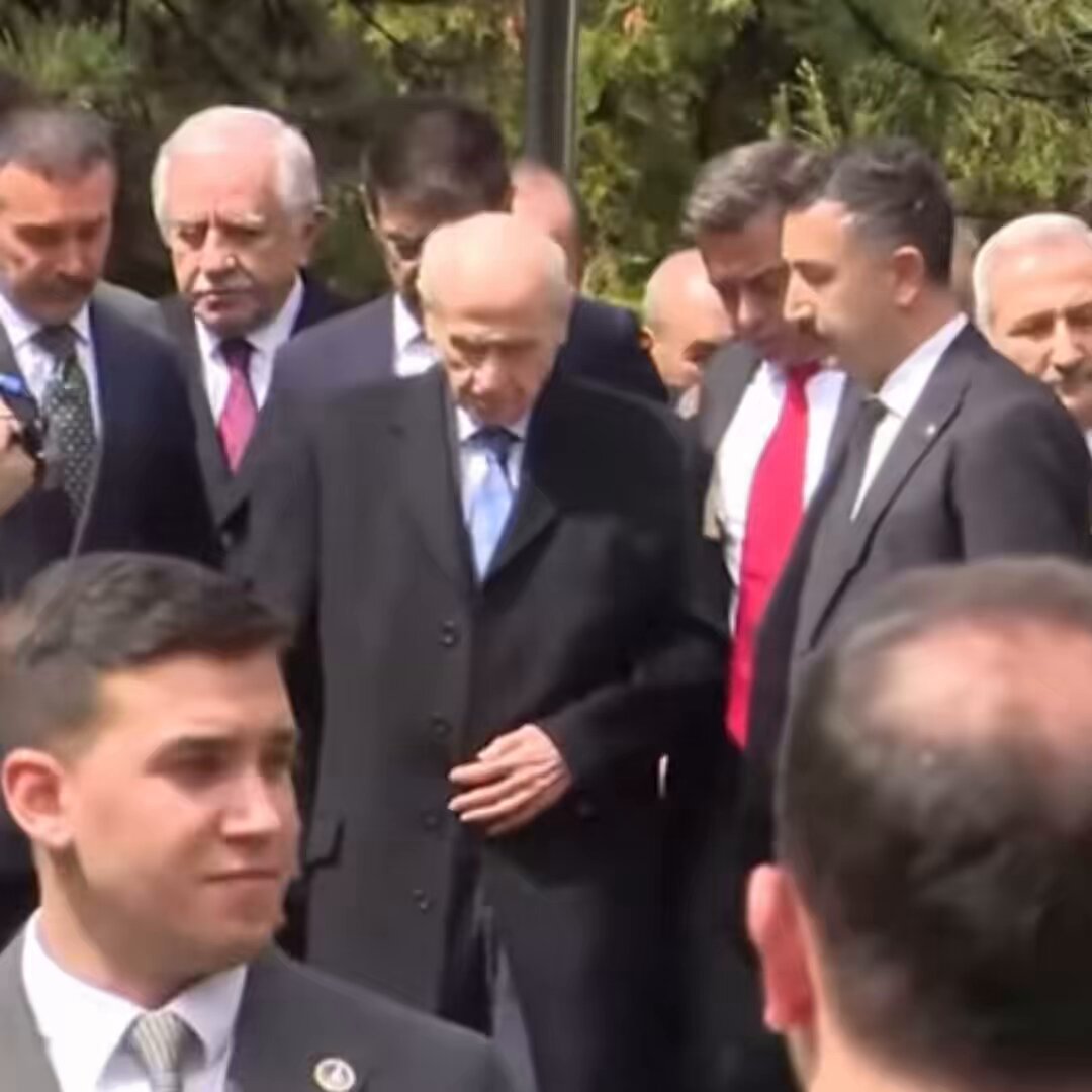 Devlet Bahçeli’yi özlemiştik. Allah sağlık versin.