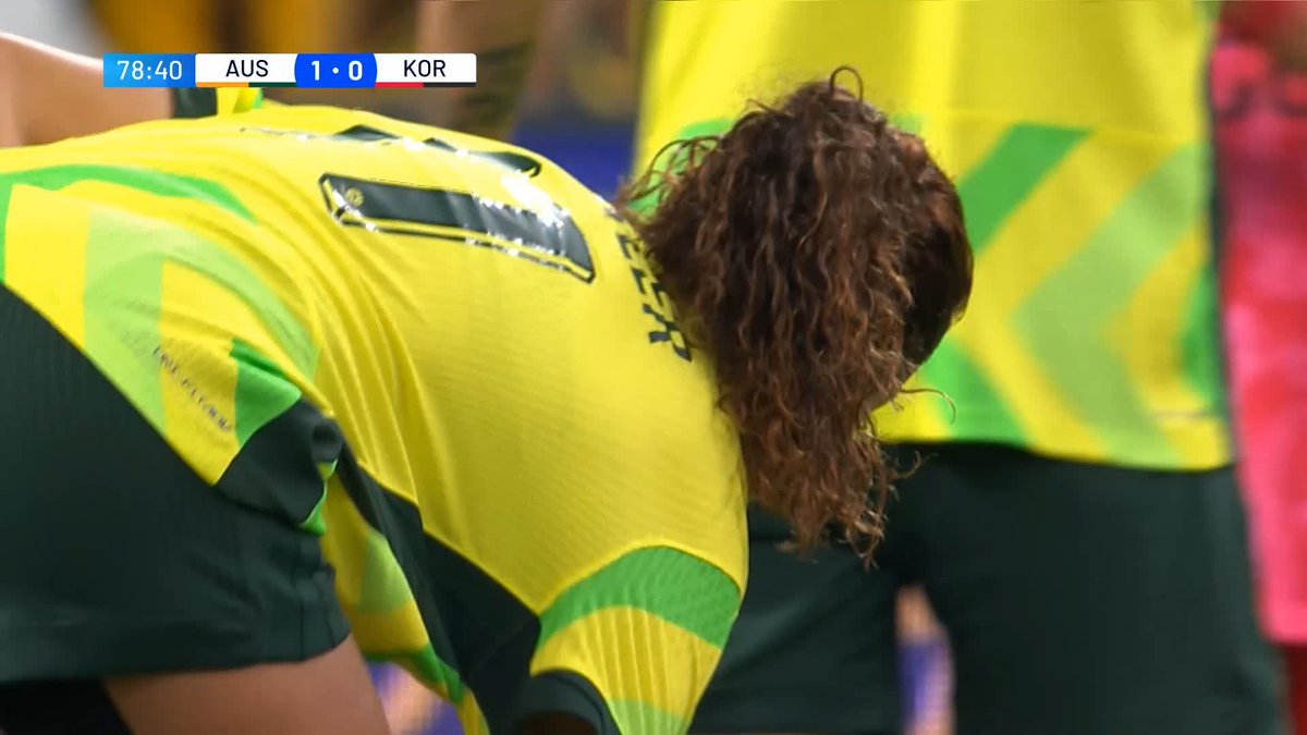 Mary with the dancing feet sees her strike fall JUST wide 💃 🎥 10 Football