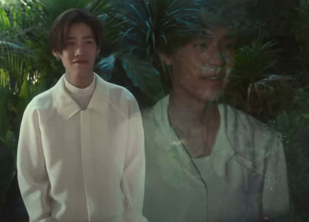 แล้วเจอกันใหม่! หนุ่ม #บิวกิ้น ปล่อยอีกหนึ่ง MV เพลงใหม่ “See You Somewhere” เพลงประกอบภาพยนตร์เรื่อง #ซองแดงแต่งผี #TheRedEnvelope ที่กำลังเป็นกระแสอยู่ ณ ตอนนี้ โดยเพลงนี้เองยังได้ ‘แอ้ม อัจฉริยา’ มาโปรดิวซ์ เรียกว่าป็นอีกหนึ่งเพลงที่ใครได้ฟังภายในหนังแล้ว ต่างก็มีน้ำตา และชวนอินไปกับเรื่องนี้ 💚 🎬 ชม Official MV >> #Billkin_SeeYouSomewhere #Bbillkin #PPKritt #MintUpdate