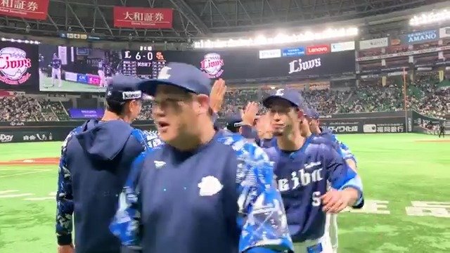 勝利のハイタッチの様子をお届け! 喜びあふれるチームの雰囲気をお楽しみください! #埼玉西武ライオンズ #seibulions #ALLONE