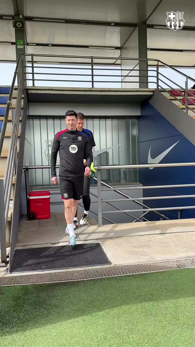 Morning, lads! 👋