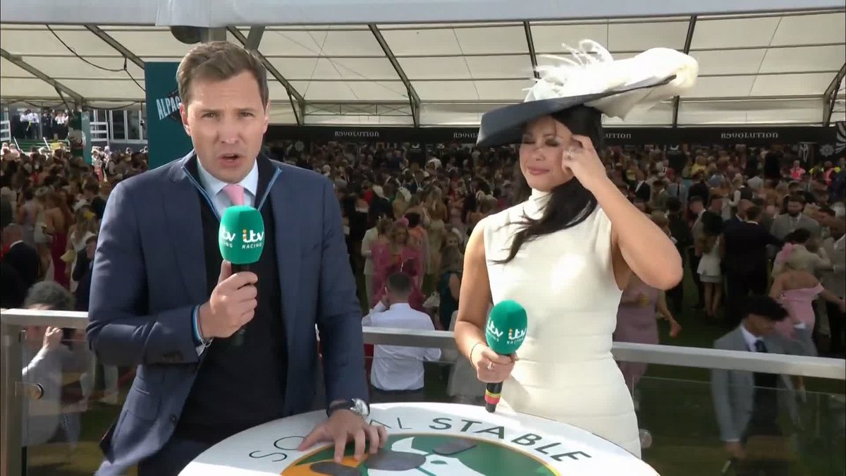 Hat's gone! 👋 #ITVRacing | Sam Quek | Oli Bell