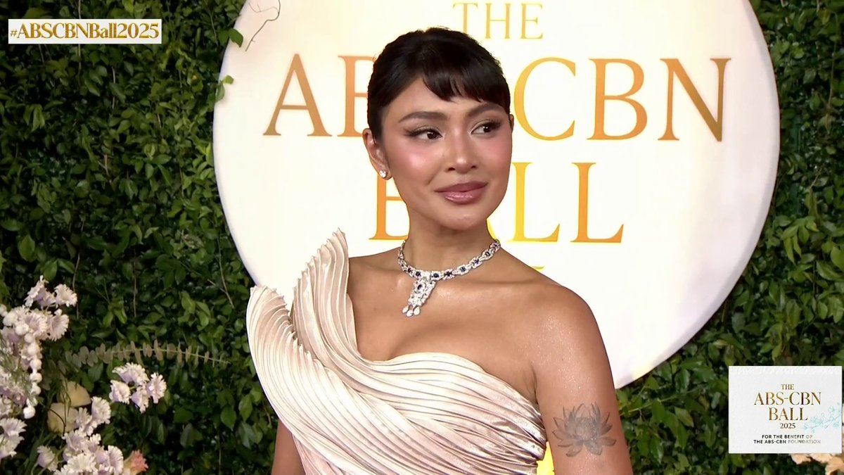 Nadine Lustre at the #ABSCBNBall2025 red carpet. #BrighterTogether Visit this link to watch the live feed of the red carpet special: