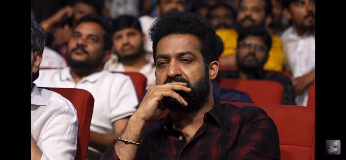 Almost cried when this part of the AV’s been playing. 🥹❤️🧿 LOVE YOUUUUU ANNAAA Jr NTR 🫂🫂🫂 #NTRForMAD
