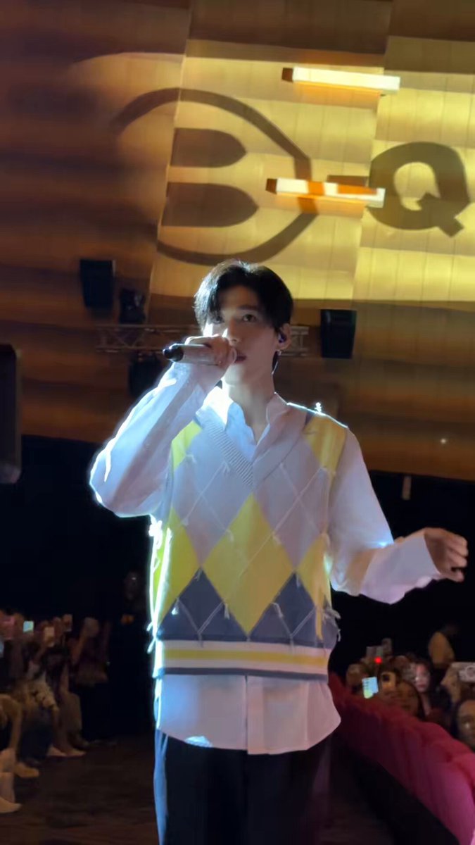 B-Quik B-MEMBER MOVIE DAY 2025 🛞💛 #ดูซองแดงแต่งผีเจอบิวกิ้นพีพีกับBQuik 🎤 Billkin, PP Krit - สัมภเวซี้ (GFF Ghost Friend Forever) #ซองแดงแต่งผี #TheRedEnvelope #PPKritEntertainment #BillkinEntertainment #GDH #PPKritt #Bbillkin