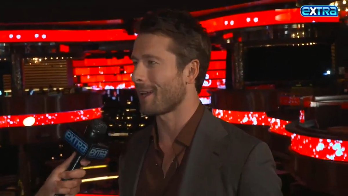 Glen Powell remembers time with "special guy" Val Kilmer on "Top Gun: Maverick" and calls Tom Cruise the "best kind of friend." ❤️ #CinemaCon2025
