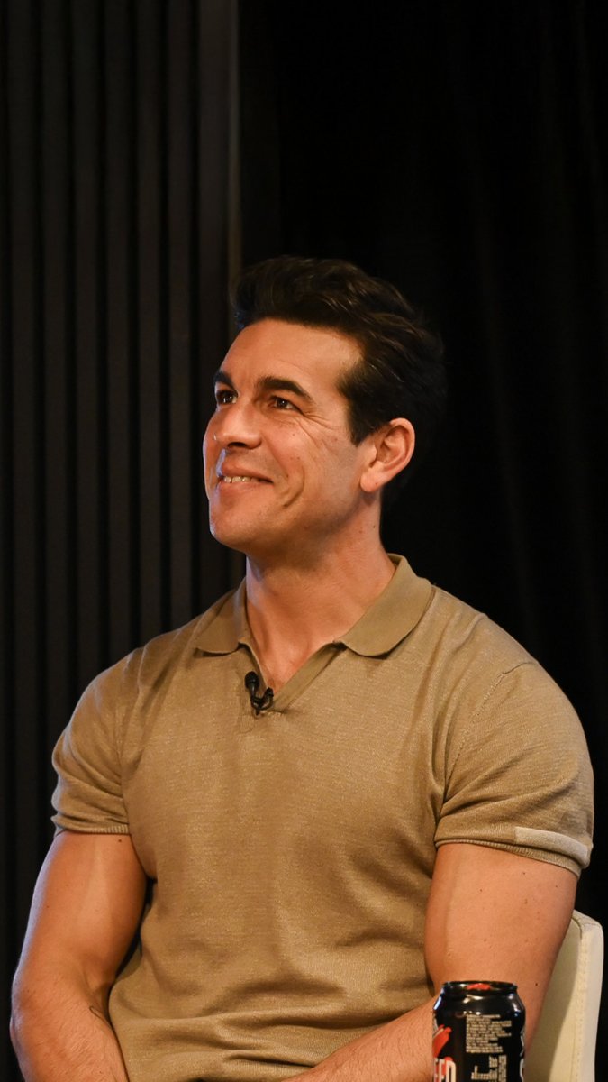 Mario Casas: "Los perros me han cambiado la vida, mi ánimo, mi manera de ser" 📲 Mirá la entrevista completa del Pollo Álvarez en