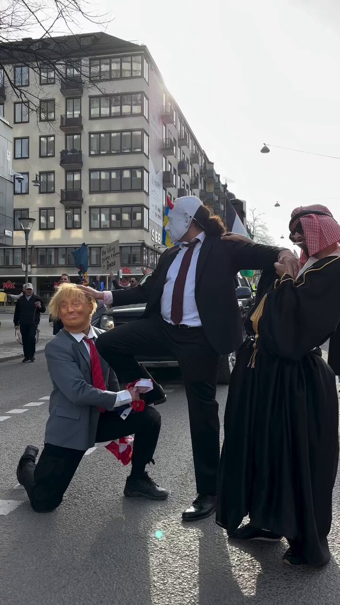 متى يتوقفون الفلسطينين عن إساءاتهم للعرب والزي العربي ، الموضوع لا يطاق حرفيا .