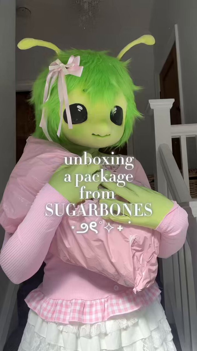 the unboxing vid! you can see my outfit better here!