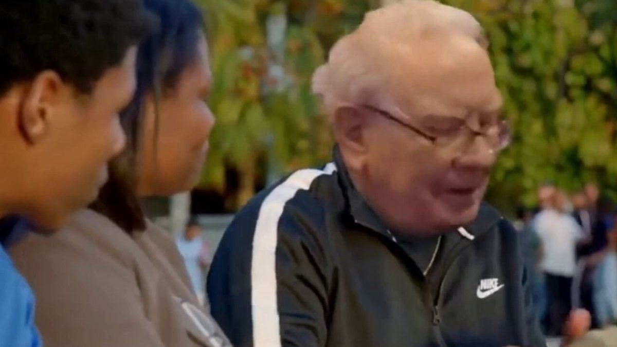 Warren Buffett is going to be acting like Mr. Beast with his $334 billion cash