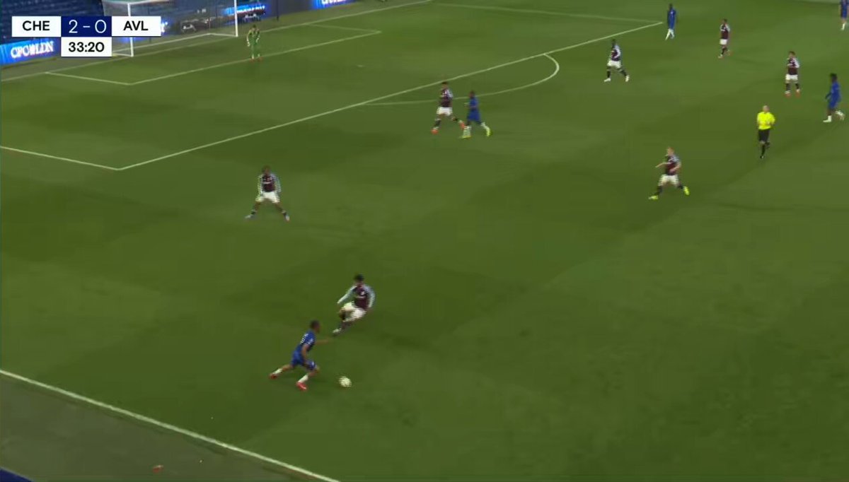 Almost a fantastic team goal from Chelsea to go 3-0 up vs Villa. Exceptional pass from Kiano Dyer, finds Brodi Hughes, who crosses it in and Shim Mheuka does brilliantly to get so much power with a snap header.
