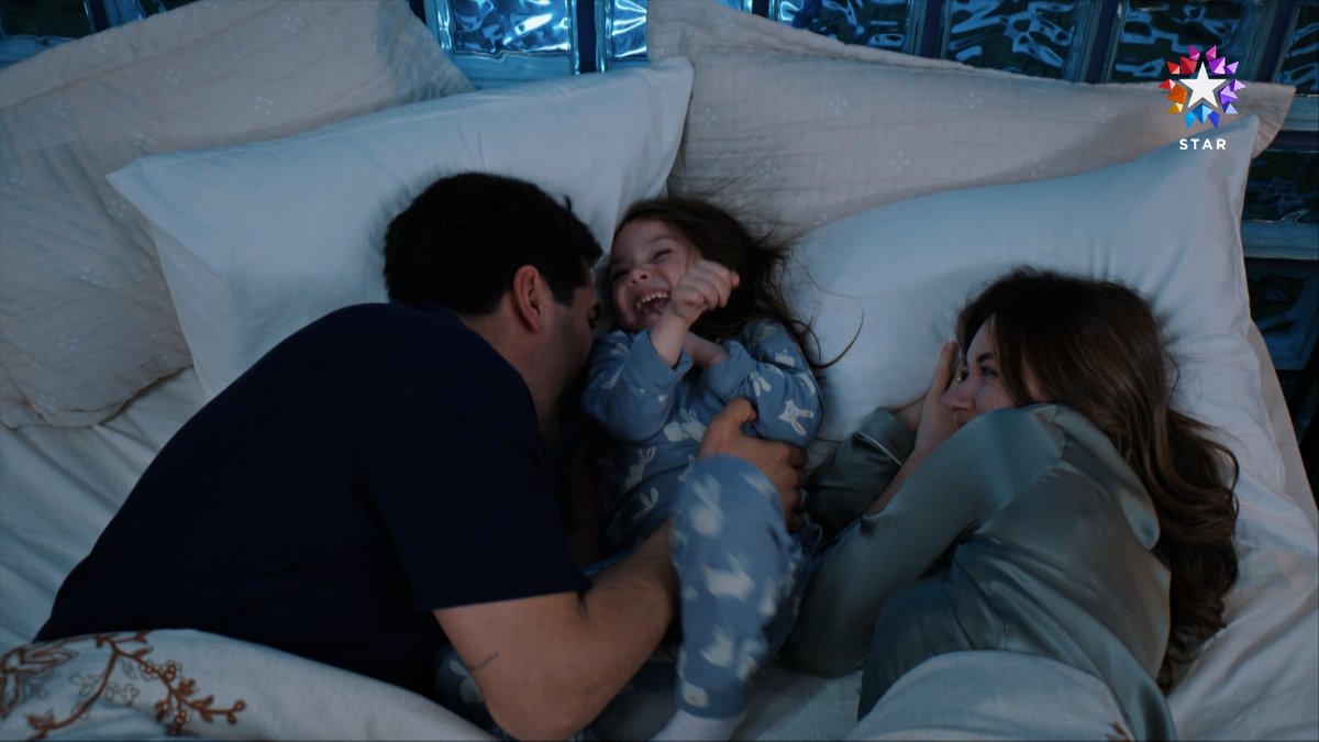 “Çok üşüyorum, ısıtsana beni biraz.” 🥰 #SeyFer #YalıÇapkınıSonKez Yalı Çapkını