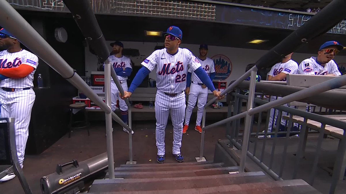 "Welcome to Queens!" - Howie Rose Juan Soto is introduced to the Citi Field crowd for the first time as a Met 🔥