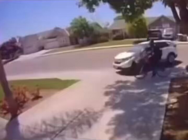 Store manager runs down a man with her car for stealing merchandise