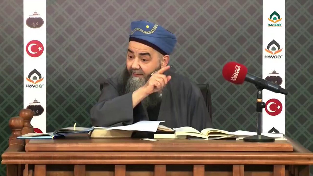 "Bekleyin! Allah belasıyla geliyor!" Cübbeli Reis Kulağınızı açın ve iyi dinleyin Cübbeli Reis'i...
