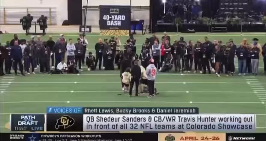 Shedeur Sanders with a beautifully placed deep ball off of play action. This is the perfect combination of air and distance on the throw with accuracy over the outside shoulder. He can throw the deep ball in the NFL and he understands ball placement. Stop the hate. Watch the tape