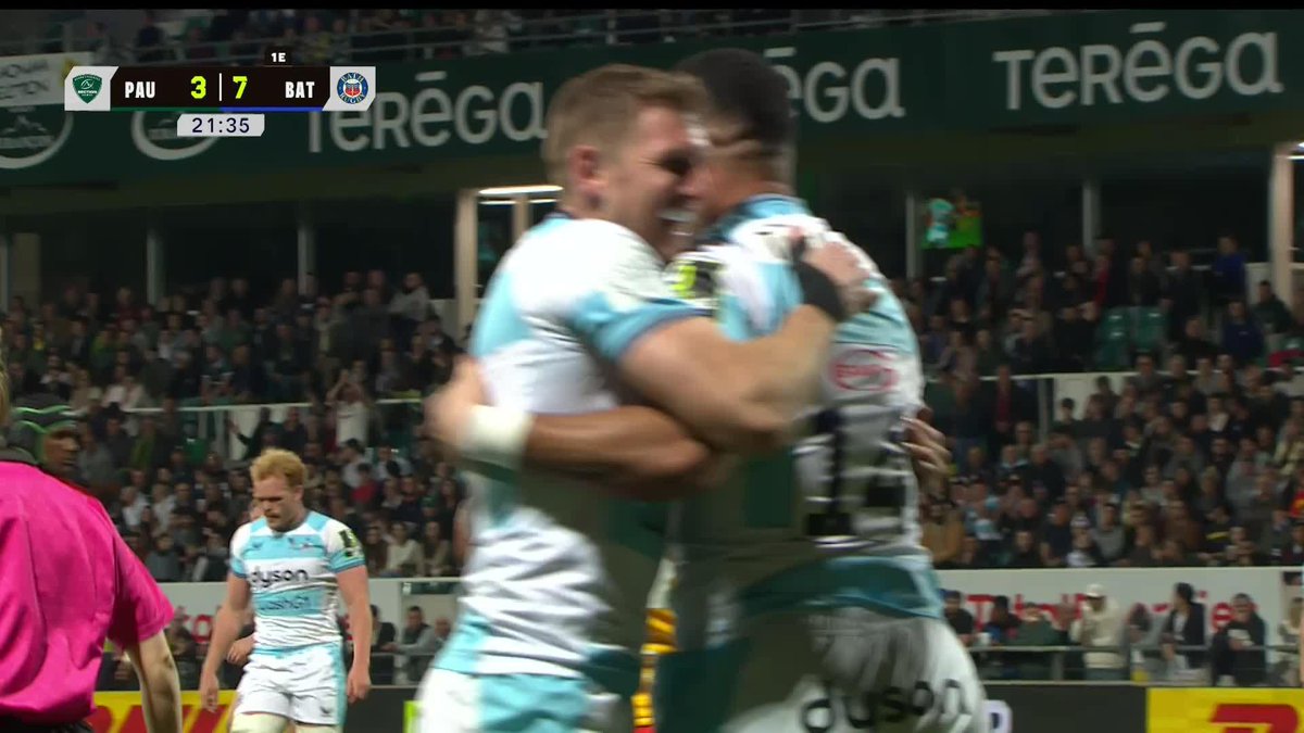 "From one winger to the other!" 🎙️ Will Muir with the try assist for Joe Cokanasiga who extends the Bath Rugby lead 🛁 #ChallengeCupRugby