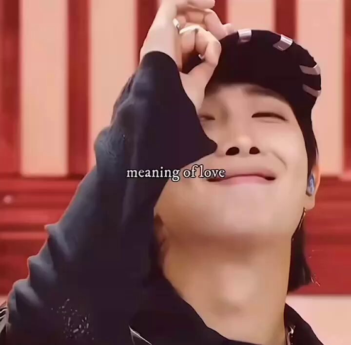 tannies reaction over the smallest things namjoon does every single time and the way they get whipped is so endearing to see.😭