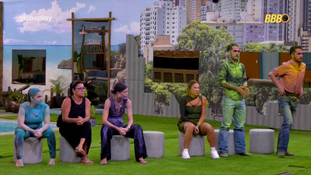 CHAMA O VAR! E quando o Diego não mediu esforços para defender o Guilherme de uma situação que ele mesmo fez igual com a Renata? “Você está debochando das pessoas! Isso é feio, cara!” Mas com a Renata tá tudo certo? Enfim a hipocrisia… #BBB25