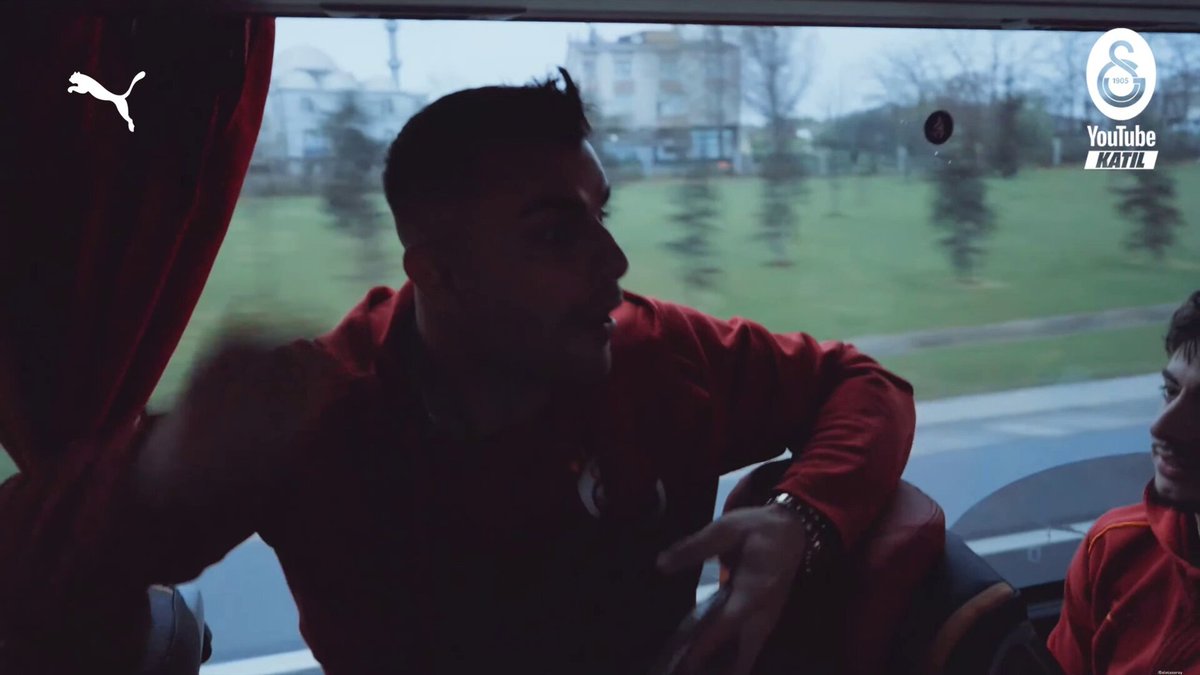 Abdülkerim, Yunus, Barış: "İnat olsun tüm Kuşlara, Ant içtik ŞAMPİYONLUĞA"🎶 (Galatasaray Youtube Katıl)