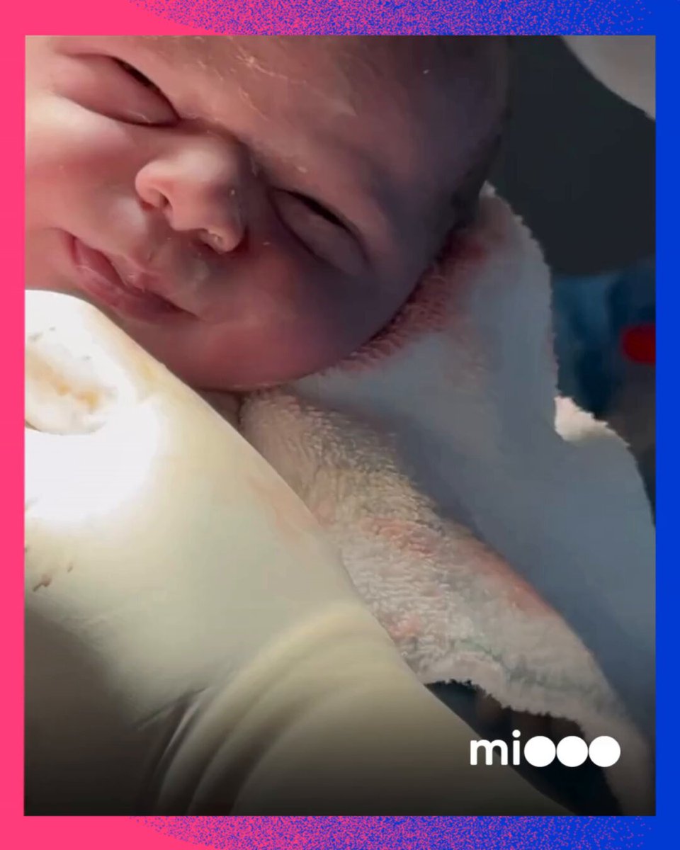 Sol Pérez y Guido Mazzoni presentaron a Marco, su primer hijo. El bebé nació este viernes en el Hospital Austral, después del mediodía. Con 3,530 kgrs, es "hermoso", tal como había adelantado su abuelo en "Cortá por Lozano", . "Te amo con toda mi vida", expresó la flamante mamá. #Mamáehijo #familia #SolPérez #Telefe