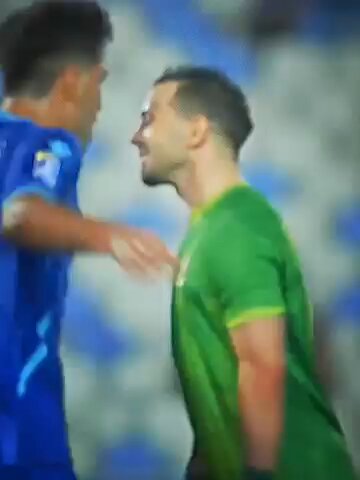 عندما حاولوا الاعتداء والتطاول على اللاعب السوري محمود المواس في الدوري العراقي كان الرد قاسي من ابن سوريا