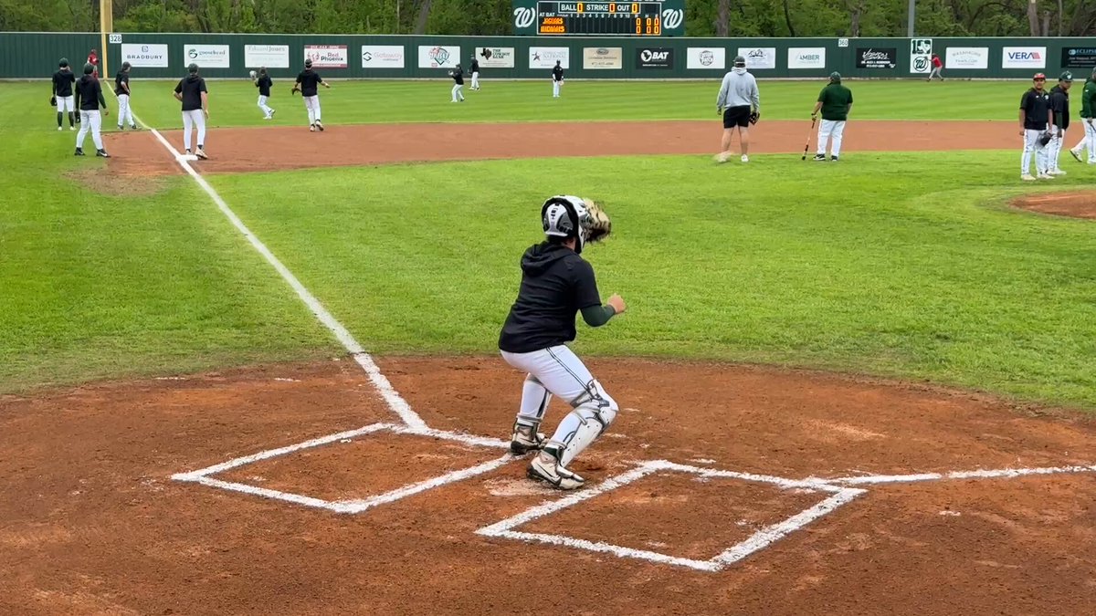 Pre-game looks at ‘26 Texas Baseball commit Jax Robinson (Jax Robinson) ahead of the TPA ✭Five Tool Texas✭ DFW Game of the Week. The 5-11, 185-pound C is coming off a 3-hit performance out of the leadoff spot. Currently ranked No. 24 on the ✭Five Tool Texas✭ 55. The LHH has at least one hit in the past 15 of 16 games and an RBI in the game he did not record a hit. Out of Waxahachie HS Indian Baseball (TX). Five Tool Baseball profile: