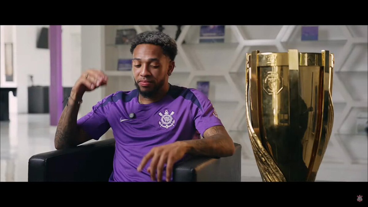 José Martinéz se emociona ao falar do título conquistado pelo Corinthians