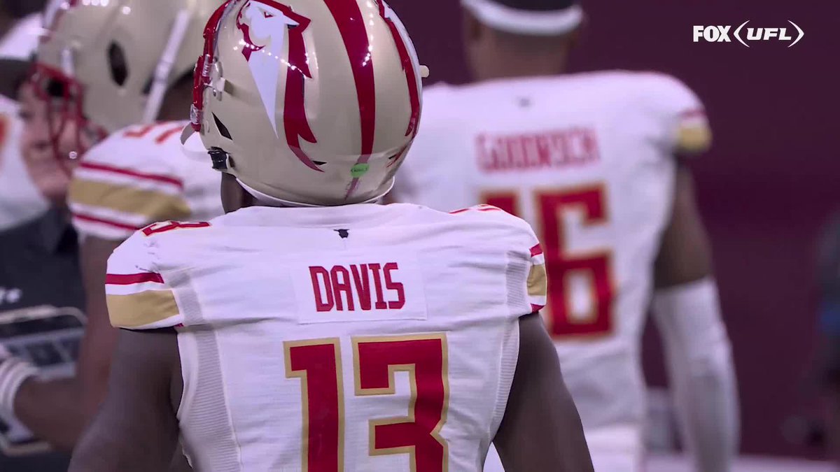 DAVION DAVIS!! 💯
