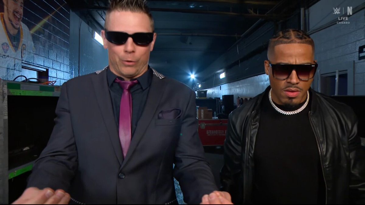 The Miz: "I'm a 9 time Tag Team Champ" Pretty Deadly: "9 times? You’ve gone through so many partners, and now you’re with a younger, hotter model. You’re basically the Leonardo DiCaprio of tag team wrestling." NAAAH THIS IS CRAZY 😭 #SmackDown