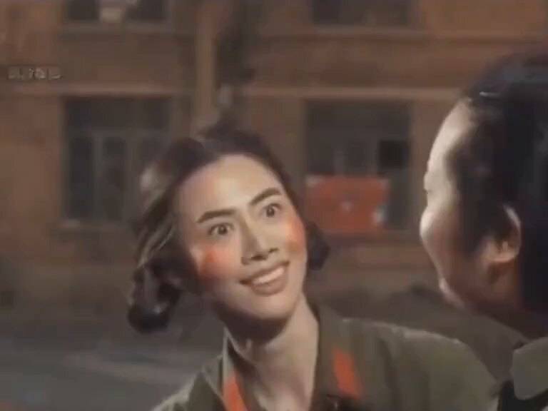 我被这个充满鬼畜的视频洗脑了😂