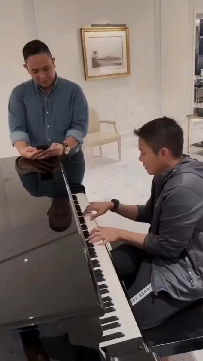 Maskulinitas Mas Teddy Indra Wijaya yang buat segala kaum klepek2.. Kaum 58 pastinya..