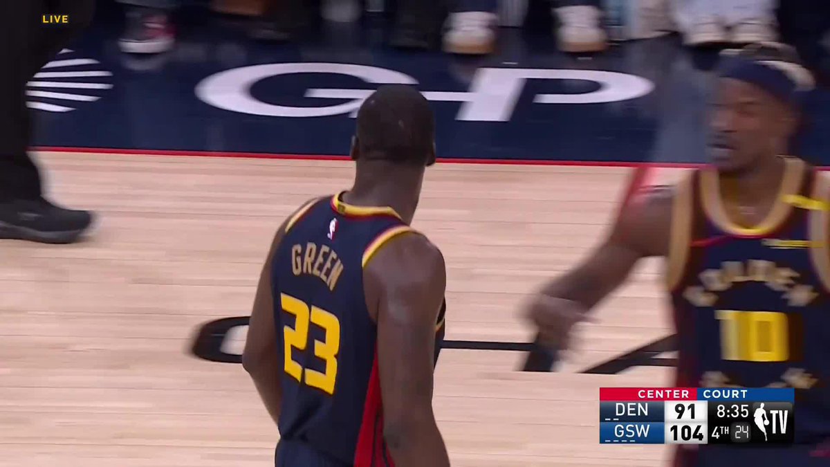Draymond Green forces Russell Westbrook into a turnover by himself 😅 Warriors fans are hyped!