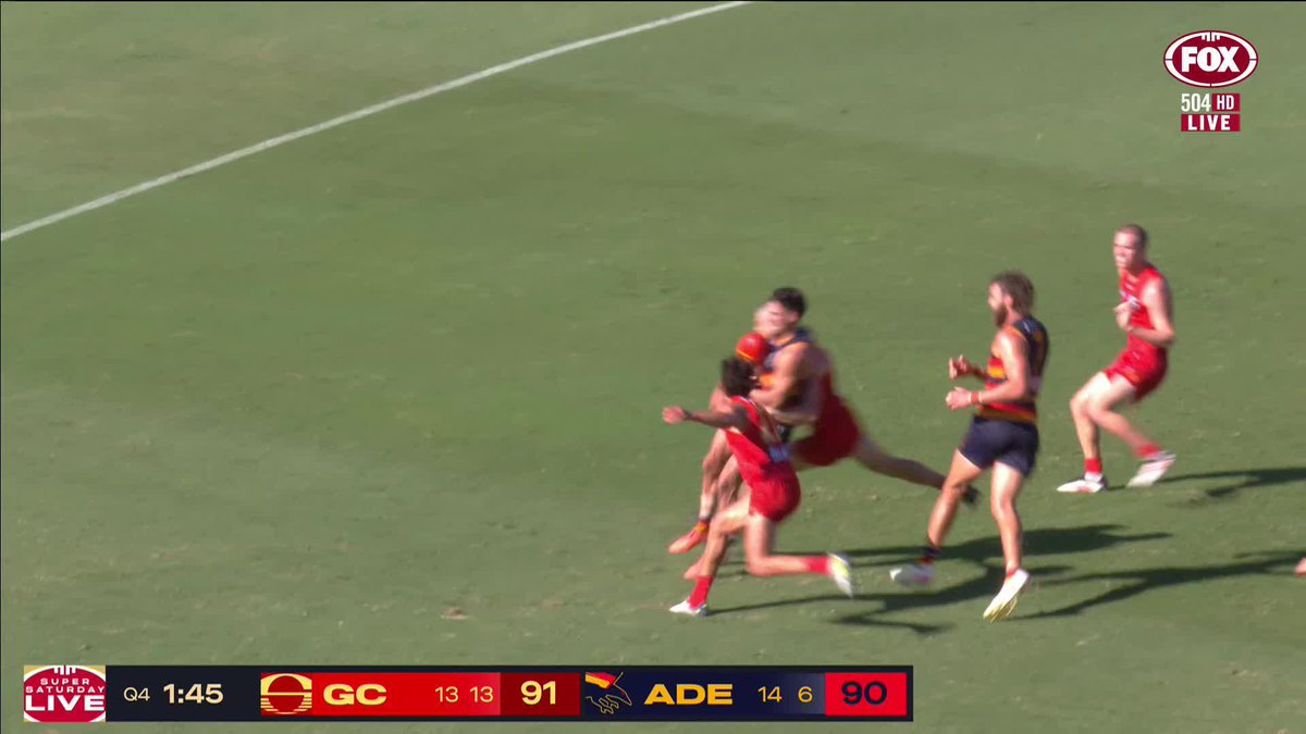 Were the Crows robbed of a shot at goal in the dying stages of the match? 📺 Watch #AFLSunsCrows on ch.504 or on Kayo Sports ✍️ BLOG 🔢 MATCH CENTRE