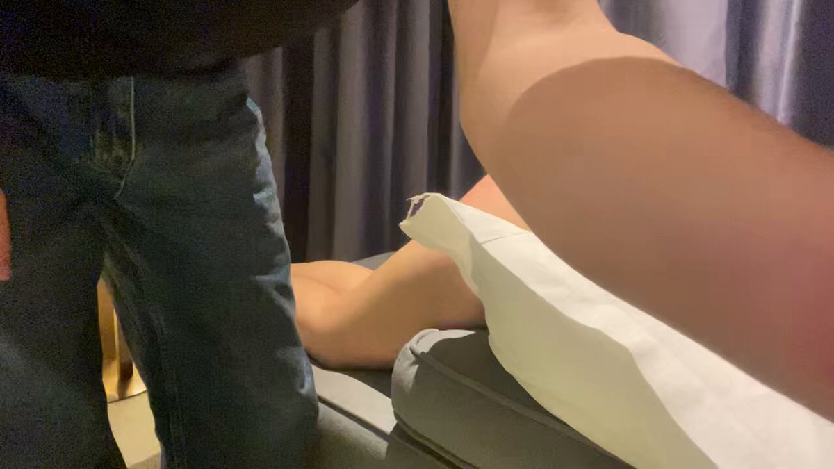 挨完板子后马上揉，揉了半个多小时，揉完后冷敷上药，半个月后屁股又变得Q弹Q弹滴