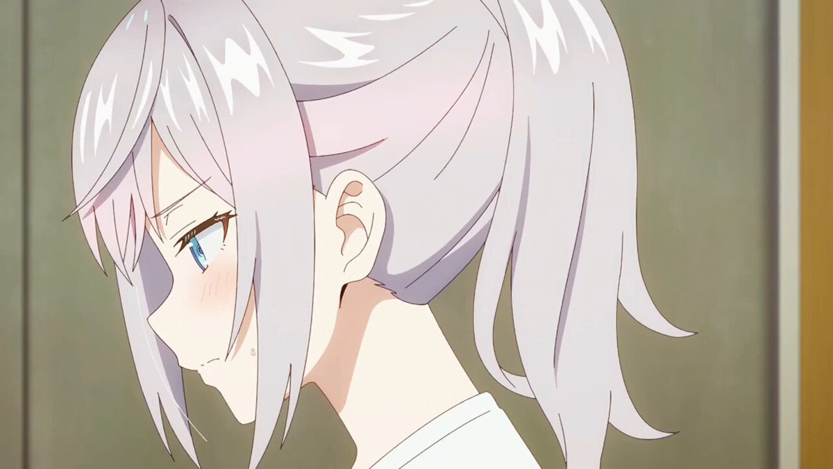 揉めるCより揉めないE